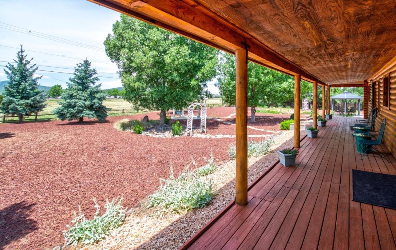 Quarter Horse Inn & Lodge Williams Luaran gambar