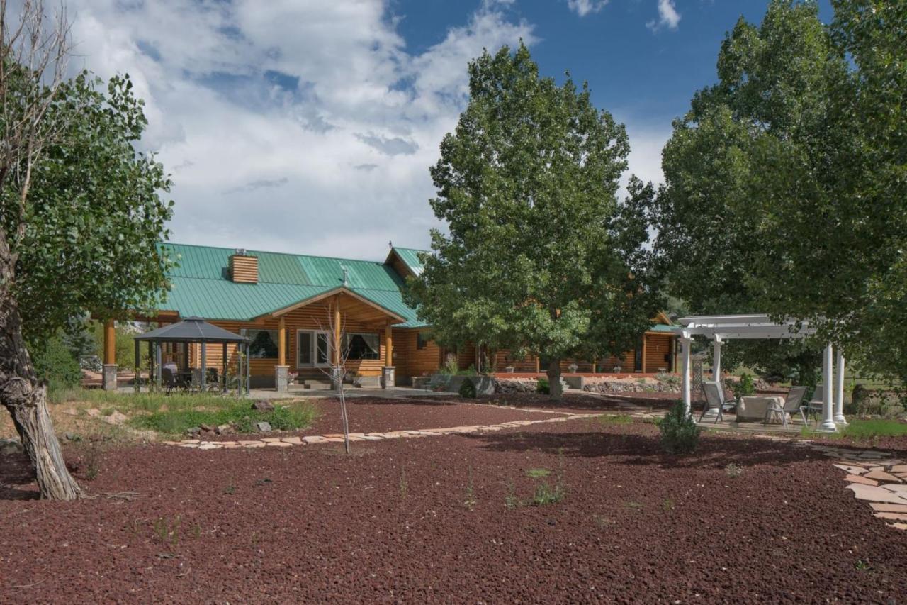 Quarter Horse Inn & Lodge Williams Luaran gambar