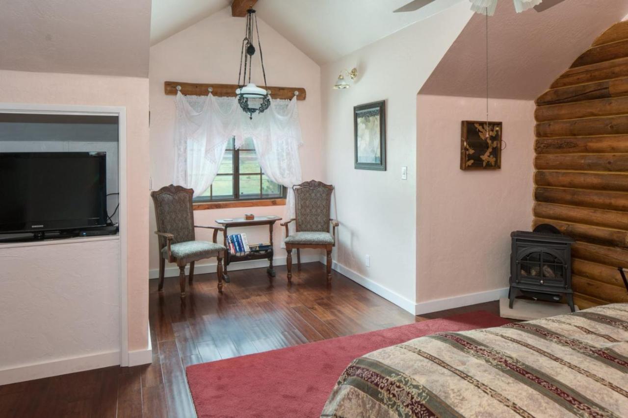 Quarter Horse Inn & Lodge Williams Luaran gambar